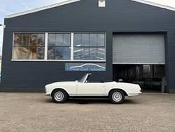 Weiß Gebraucht 1970 Mercedes SL280 Cabrio | 89.900 €