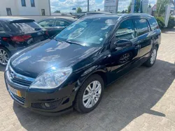 Schwarz Gebraucht 2008 Opel Astra Edition Kombi | 3.200 € (Fairer Preis)