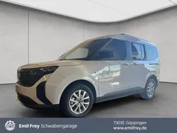 Weiß Neu 2025 Ford Tourneo Courier Titanium Van / Kleinbus | 30.490 € (Etwas zu teuer)