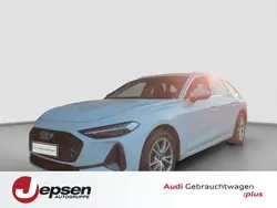 Gletscherweiß metallic Gebraucht 2024 Audi A5 Sport Coupé | 46.970 € (Superpreis)