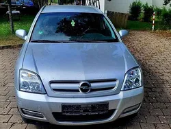 Grau Gebraucht 2003 Opel Signum Kombi | 1.000 € (Fairer Preis)