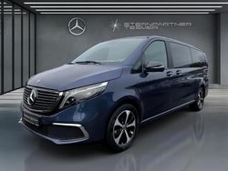 Blau Gebraucht 2024 Mercedes EQV300 Avantgarde Van / Kleinbus | 53.400 € (Fairer Preis)