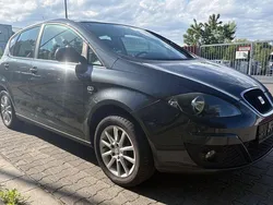 Grau Gebraucht 2010 Seat Altea Van / Kleinbus | 3.990 € (Guter Preis)
