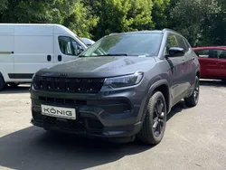 Grau Gebraucht 2024 Jeep Compass Night Eagle SUV | 30.241 € (Fairer Preis)