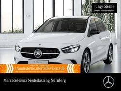 Weiß Gebraucht 2024 Mercedes B200 Progressive Van / Kleinbus | 30.990 € (Guter Preis)