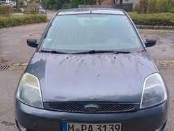 Grau Gebraucht 2005 Ford Fiesta Trend Kleinwagen | 1.200 € (Guter Preis)
