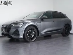 Grau Gebraucht 2021 Audi e-tron S-Line SUV | 33.990 € (Guter Preis)