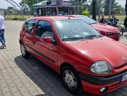 Rot Gebraucht 1999 Renault Clio II Kleinwagen | 750 € (Superpreis)