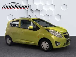 Grün Gebraucht 2010 Chevrolet Spark Kleinwagen | 3.849 € (Fairer Preis)