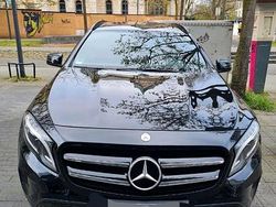 Schwarz Gebraucht 2016 Mercedes GLA180 SUV | 16.300 € (Fairer Preis)