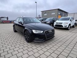 Schwarz Gebraucht 2016 Audi A3 Sportback Ambiente Kleinwagen | 15.950 € (Fairer Preis)