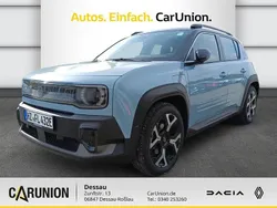 Kumulusblau, black pearlschwarz metallic Gebraucht 2025 Renault 4 E-Tech Komfort SUV | 34.690 € (Guter Preis)