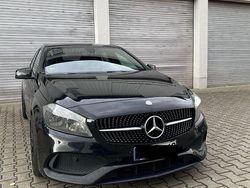 Schwarz Gebraucht 2015 Mercedes A200 AMG line Limousine | 13.000 € (Fairer Preis)