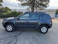 Grau Gebraucht 2015 Dacia Duster Lauréate SUV | 4.999 € (Superpreis)