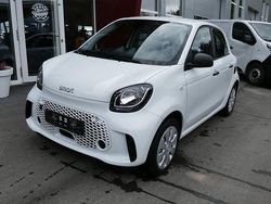 Weiß Gebraucht 2021 Smart ForFour Electric Drive Limousine | 7.850 € (Guter Preis)