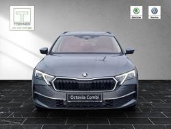 Grau Neu 2025 Skoda Octavia Tour Kombi | 39.400 € (Etwas zu teuer)