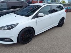 Weiß Gebraucht 2018 Ford Focus Sport Kombi | 14.990 € (Fairer Preis)
