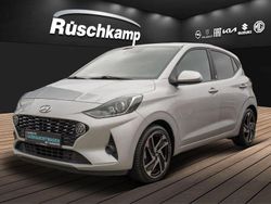 Silber Gebraucht 2021 Hyundai i10 Edition 30+ Kleinwagen | 14.980 € (Teuer)