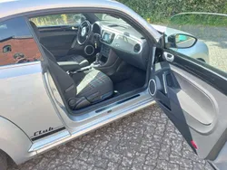 Silber Gebraucht 2015 VW Beetle CLUB Limousine | 12.900 € (Guter Preis)