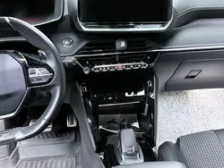 Schwarz Gebraucht 2021 Peugeot 2008 GT SUV | 17.990 € (Fairer Preis)