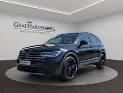 Schwarz Gebraucht 2022 VW Tiguan Sport SUV | 31.890 € (Fairer Preis)