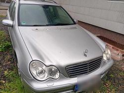 Silber Gebraucht 2004 Mercedes 190 Limousine | 2.900 €