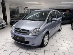 Silber Gebraucht 2005 Opel Meriva Edition Van / Kleinbus | 3.999 € (Teuer)