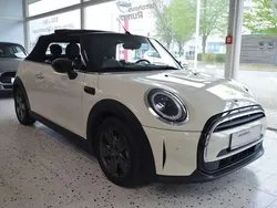 Pepper white Gebraucht 2021 Mini Cooper Cabriolet Classic Cabrio | 23.950 € (Fairer Preis)
