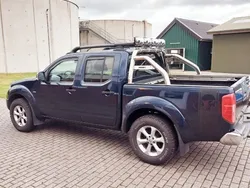 Blau Gebraucht 2009 Nissan Navara Abholung | 11.999 € (Etwas zu teuer)