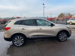 Gold Gebraucht 2015 Renault Kadjar Bose Edition SUV | 9.050 € (Fairer Preis)