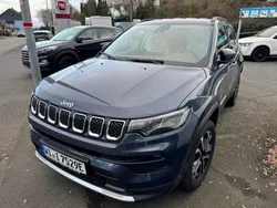 Blau Gebraucht 2022 Jeep Compass Limited SUV | 29.900 € (Etwas zu teuer)