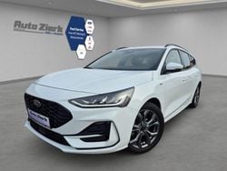 Weiss Gebraucht 2023 Ford Focus ST-Line Kombi | 22.390 € (Guter Preis)