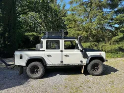 Weiß Gebraucht 2009 Land Rover Defender SUV | 34.900 € (Teuer)