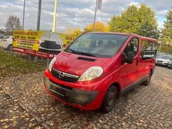Rot Gebraucht 2008 Opel Vivaro Van | 8.925 € (Teuer)