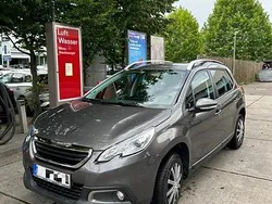 Grau Gebraucht 2016 Peugeot 2008 SUV | 6.500 € (Guter Preis)