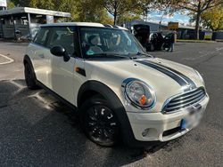 Beige Gebraucht 2009 Mini Cooper Kleinwagen | 4.499 € (Fairer Preis)