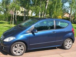 Blau Gebraucht 2009 Mercedes A180 Avantgarde Van / Kleinbus | 2.499 € (Guter Preis)