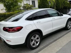 Schwarz Gebraucht 2019 Mercedes GLC200 SUV | 38.490 € (Etwas zu teuer)
