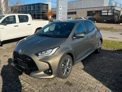 6x1 manganbronze Neu 2024 Toyota Yaris Hybrid Style Kleinwagen | 27.990 € (Fairer Preis)