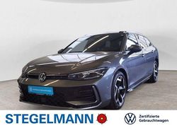 Grau Gebraucht 2024 VW Passat R-line Kombi | 39.770 € (Guter Preis)