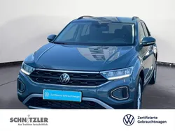 Blau Gebraucht 2024 VW T-Roc Life SUV | 20.950 € (Superpreis)