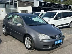 Grau Gebraucht 2006 VW Golf V Sportline Limousine | 2.890 € (Fairer Preis)