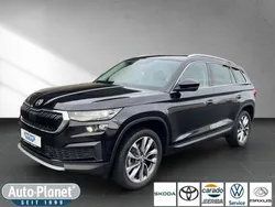 Blackmagic perleffekt (metallic) Gebraucht 2022 Skoda Kodiaq Clever SUV | 30.990 € (Guter Preis)