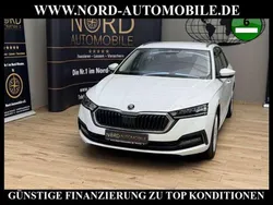 Weiß Gebraucht 2022 Skoda Octavia Ambition Kombi | 19.490 € (Guter Preis)