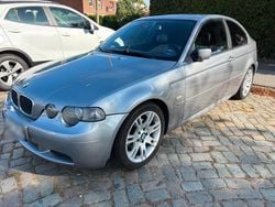 Grau Gebraucht 2003 BMW 318 Compact Kleinwagen | 3.800 €