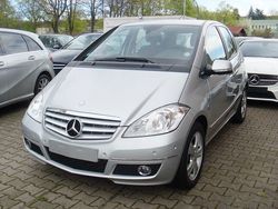 Silber Gebraucht 2012 Mercedes A180 Avantgarde Van / Kleinbus | 8.990 € (Superpreis)
