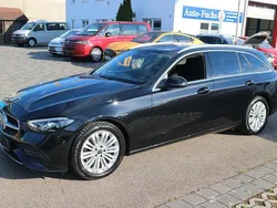 Obsidianschwarz Gebraucht 2023 Mercedes C220 Avantgarde Kombi | 35.999 € (Fairer Preis)
