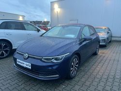 Blau Gebraucht 2022 VW Golf VIII Active Limousine | 20.750 € (Fairer Preis)