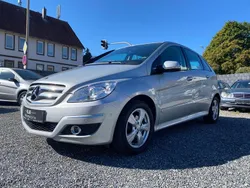 Silber Gebraucht 2009 Mercedes B150 Van / Kleinbus | 4.990 € (Fairer Preis)