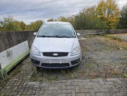 Silber Gebraucht 2004 Ford C-MAX Van / Kleinbus | 750 €